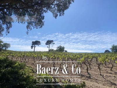 /international/fr/grimaud-provence-alpes-cote-d-azur-310099941734/