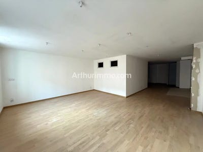 /international/fr/lons-le-saunier-franche-comte-310105106610/