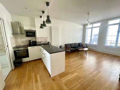 /international/fr/tours-rhone-310098838401/