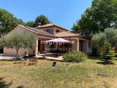 /international/fr/brignoles-provence-alpes-cote-d-azur-310109021803/