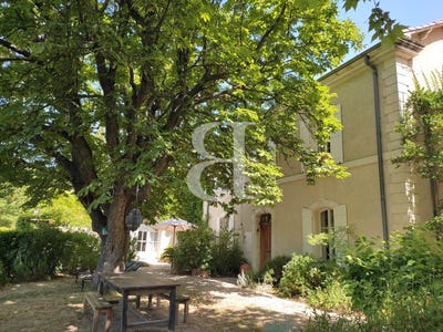 /international/fr/visan-provence-alpes-cote-d-azur-310119798670/