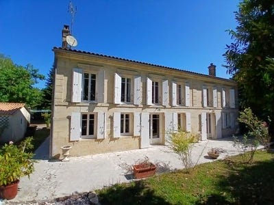 /international/fr/saint-vivien-de-blaye-aquitaine-310101377832/?lang=zh-tw