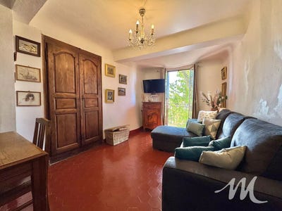 /international/fr/la-verdiere-provence-alpes-cote-d-azur-310107623270/