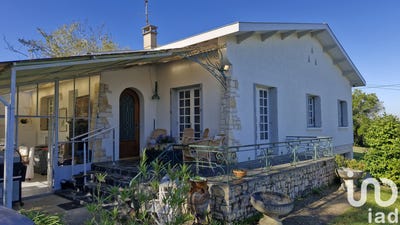 /international/fr/gensac-charente-310102512956/