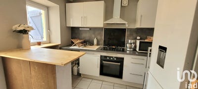 /international/fr/gencay-charente-310105248914/