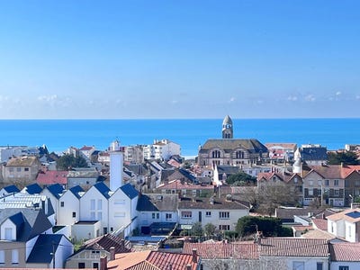 /international/fr/les-sables-d-olonne-pays-de-la-loire-310098877814/