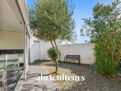 /international/fr/chemin-de-la-chapelle-le-grand-village-plage-charente-310101443893/