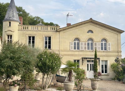 /international/fr/saumur-pays-de-la-loire-310110359881/