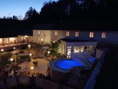 /international/fr/beaune-burgundy-120066983867/