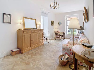 /international/fr/cannes-provence-alpes-cote-d-azur-310101183872/?lang=id