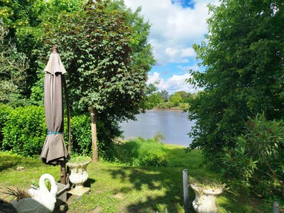 /international/fr/civrac-sur-dordogne-aquitaine-310107743209/