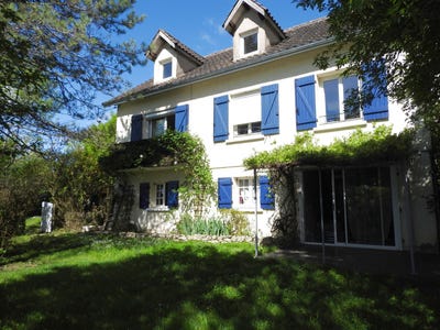 /international/fr/saint-pierre-lafeuille-midi-pyrenees-310107431845/