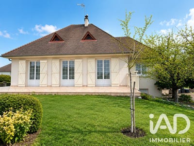 /international/fr/la-chaussee-saint-victor-centre-val-de-loire-310108428576/