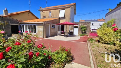 /international/fr/la-chaize-le-vicomte-pays-de-la-loire-310098557109/