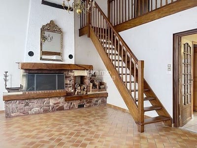 /international/fr/rue-du-haut-chateau-leyr-lorraine-310108675672/?lang=th