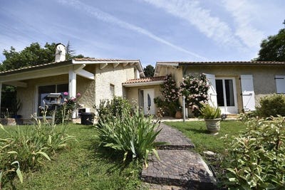 /international/fr/bellegarde-poussieu-rhone-310107294850/