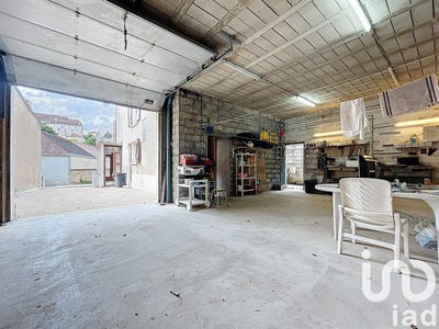 /international/fr/chatel-censoir-burgundy-310101172265/