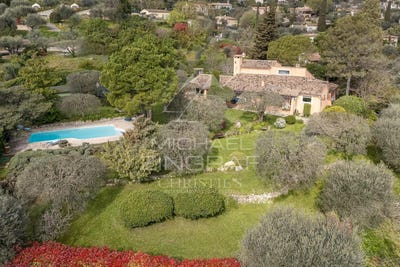 /international/fr/gattieres-provence-alpes-cote-d-azur-310098906172/?lang=zh-tw