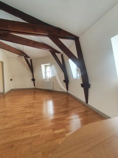 /international/fr/saintes-charente-310107089063/