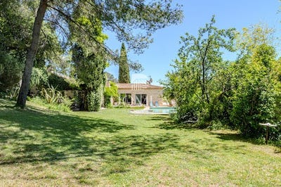 /international/fr/saint-gely-du-fesc-languedoc-roussillon-310100435686/?lang=es