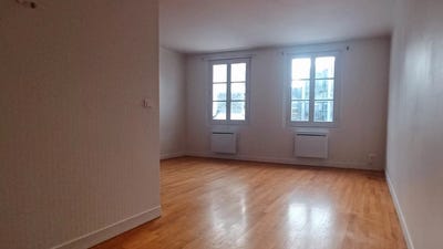 /international/fr/18-place-du-chatelet-orleans-centre-val-de-loire-310103645235/