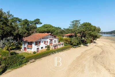 /international/fr/hossegor-aquitaine-310106391767/