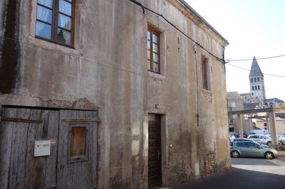 /international/fr/tournus-burgundy-310105349561/