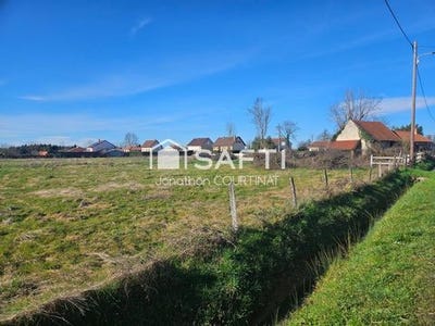 /international/fr/saint-didier-la-foret-auvergne-310106690009/