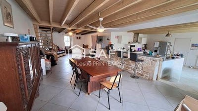 /international/fr/faye-sur-ardin-charente-310103061709/