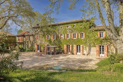 /international/fr/venejan-languedoc-roussillon-310107649221/