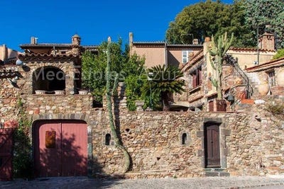 /international/fr/grimaud-provence-alpes-cote-d-azur-310100962563/?lang=en