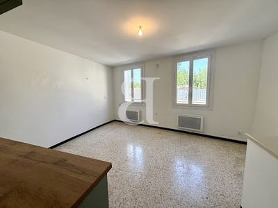 /international/fr/mollans-sur-ouveze-rhone-310119961922/