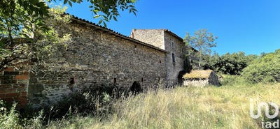 /international/fr/saint-genes-la-tourette-auvergne-310106427814/