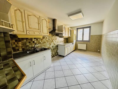 /international/fr/brives-charensac-auvergne-310107792173/