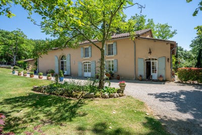 /international/fr/mirande-midi-pyrenees-310108865055/?lang=pt