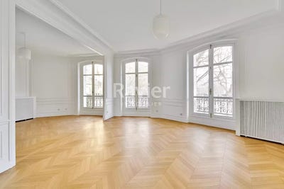 /international/fr/paris-15th-paris-310101045216/?lang=en