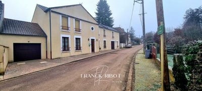 /international/fr/coulanges-sur-yonne-burgundy-310101903265/