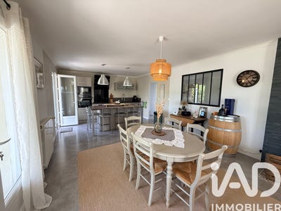 /international/fr/salles-d-angles-charente-310107491097/
