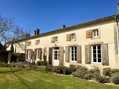 /international/fr/saint-pierre-de-juillers-charente-310106484406/