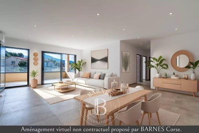 /international/fr/l-ile-rousse-corsica-310100604628/