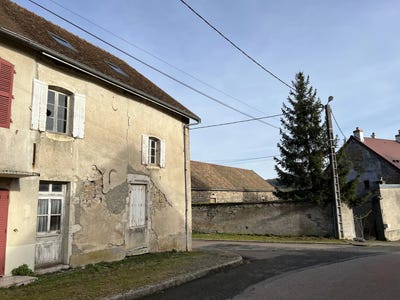 /international/fr/ivry-en-montagne-burgundy-120091039086/