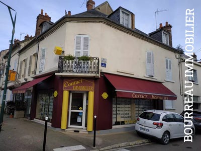 /international/fr/joigny-burgundy-310105696077/