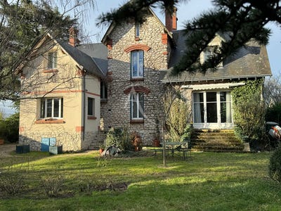 /international/fr/romorantin-lanthenay-centre-val-de-loire-310104476008/