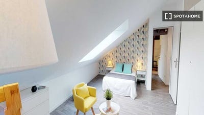 /international/fr/lille-calais-310108561783/