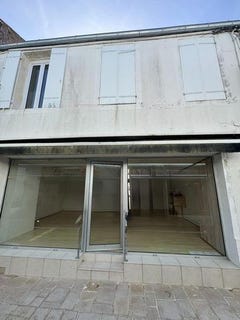 /international/fr/le-chateau-d-oleron-charente-310108404742/
