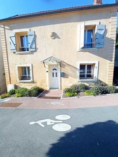 /international/fr/montreuil-aux-lions-picardie-310107295792/