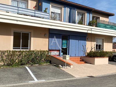 /international/fr/l-isle-jourdain-charente-310104471506/