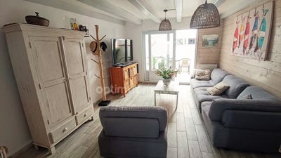 /international/fr/saint-clement-des-baleines-charente-310105266439/?lang=th