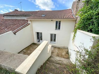 /international/fr/saint-bonnet-de-bellac-limousin-120087404678/
