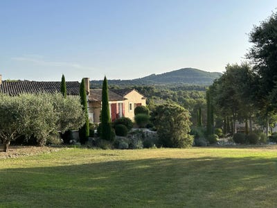 /international/fr/mallemort-provence-alpes-cote-d-azur-310100577484/